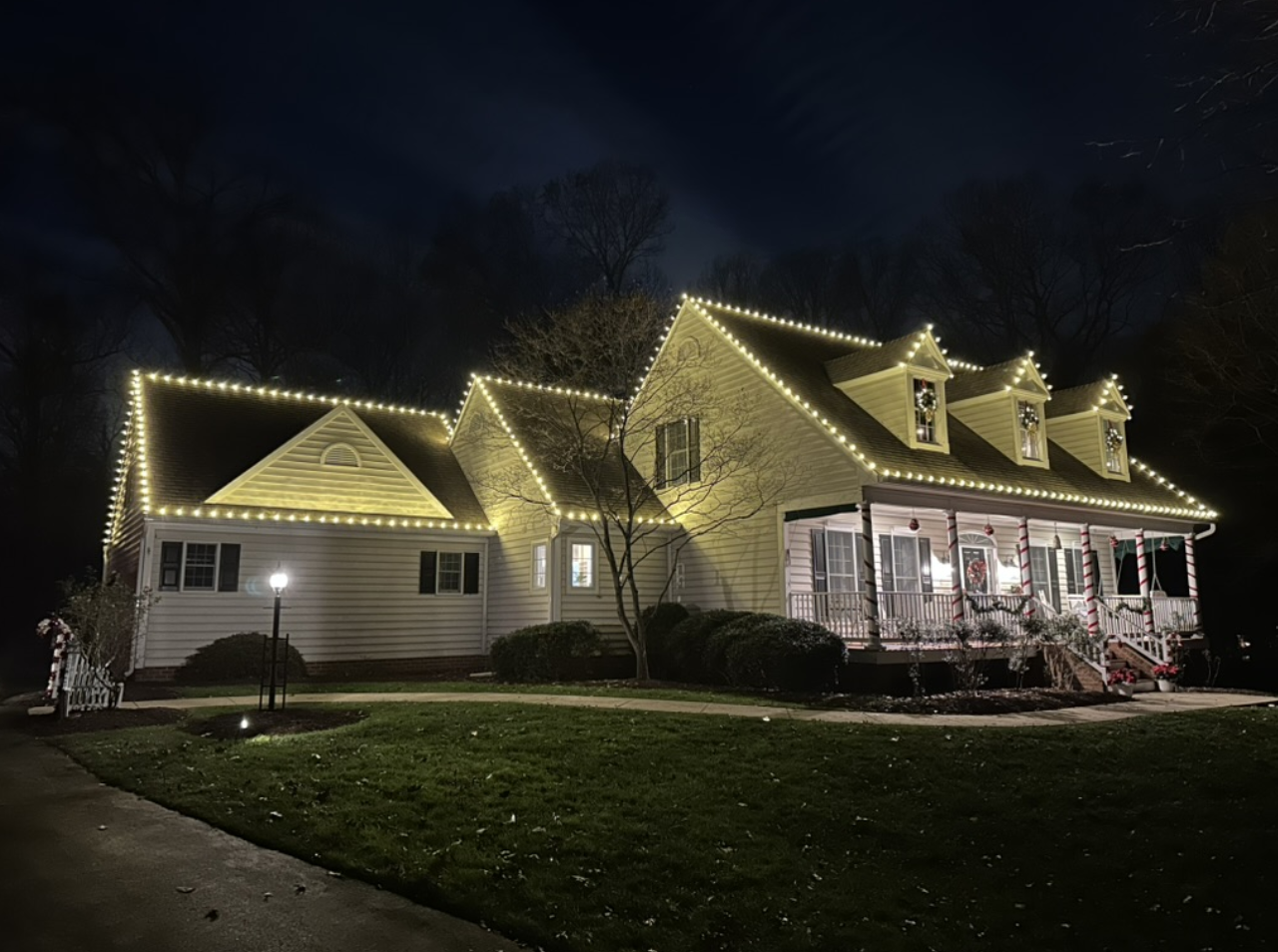 Custom roofline lighting installation by Custom Lighting of Maryland