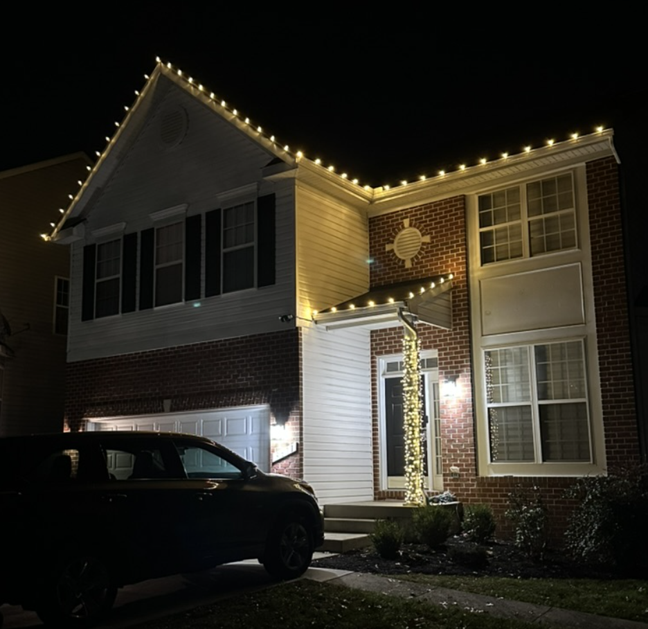 Professional holiday roofline lighting in Greater Baltimore